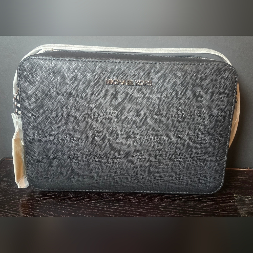 NWT Michael Kors Jet Set East West Chain Black Leather Crossbody Bag